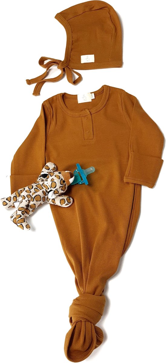 MijnNami Babybundel met Bonnet - Romper Setje - Rust - 0/6 maanden - Slaapzakje baby - Knotted babygown