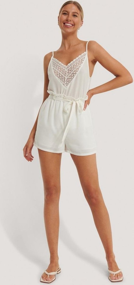 Kim Feenstra x NA-KD Lace Front Singlet - 36