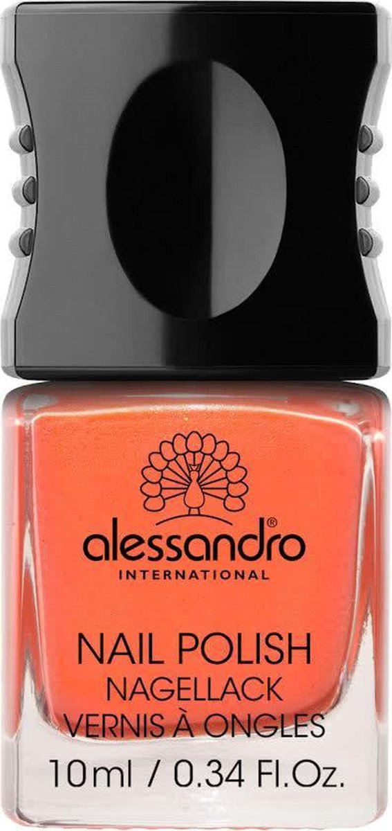 Alessandro Nail Polish - 82 Pomegranate - 10 ml