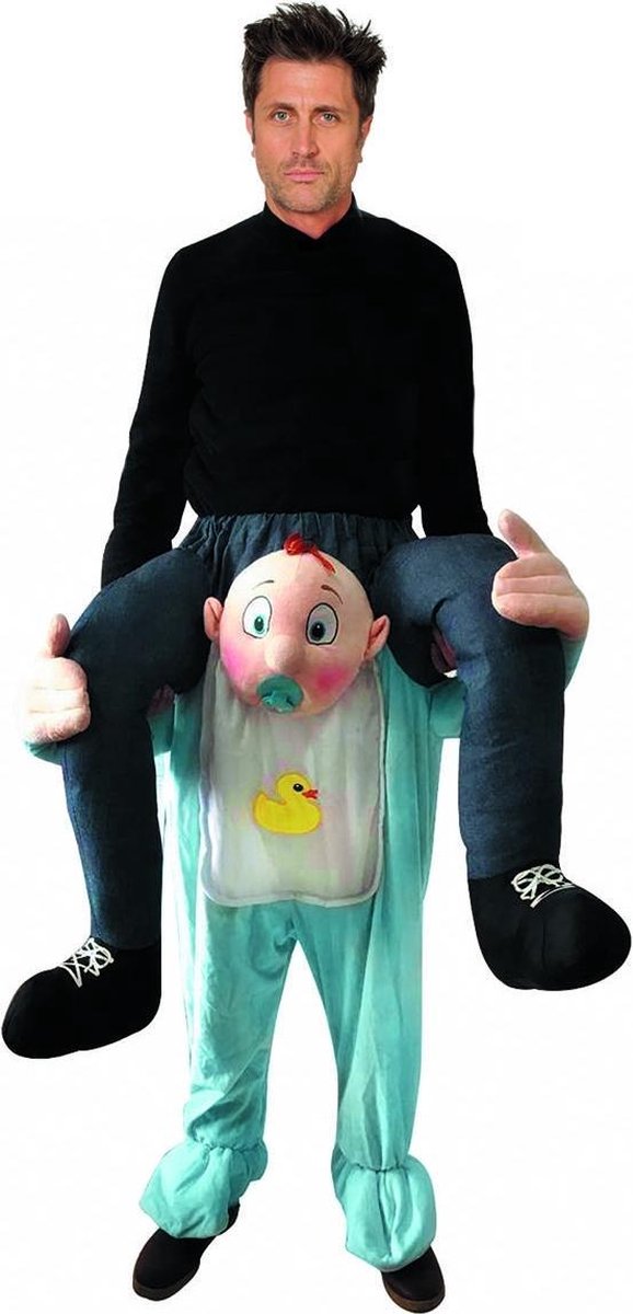 Baby draagt man one size voor volwassenen