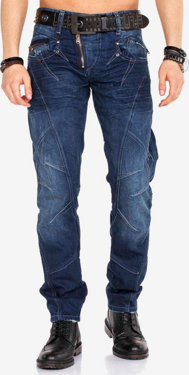 Cipo & Baxx Jeanshose mit Gürtel