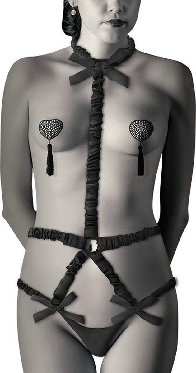 Coquette Elastic Harness Set And Nipple Covers Black 