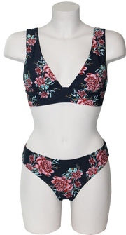 320.22 Flowers triangle bikini 38