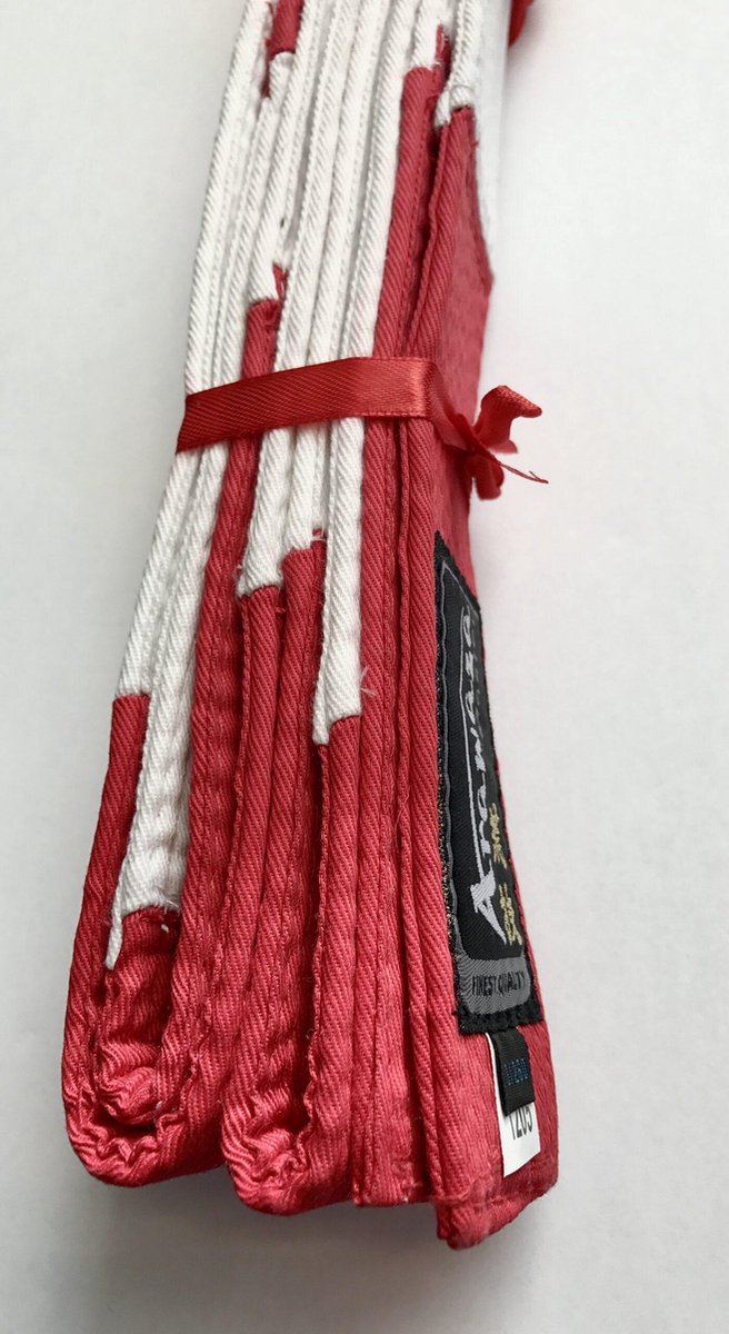 Karateband Master Van Arawaza Rood-Wit Maat 290