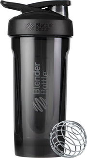 BLENDERBOTTLE | Strada Tritan ZWART. Classic eiwitshaker met ophanglus. 820 ML. Unieke shakebeker van BlenderBottle in zwart. Jouw shake gegarandeerd zonder klonten door BlenderBall van chirurgisch staal en ronde onderkant.