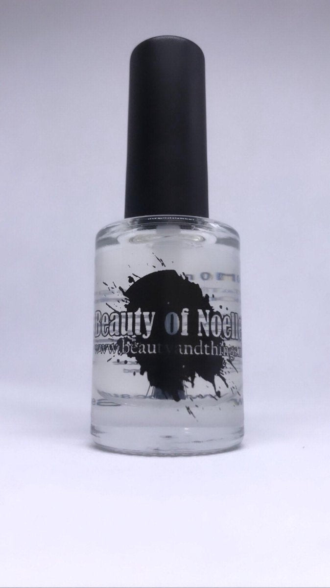 Nagelriemolie flesje 10ML Almond revitaliserend - Nagelriem verzorgingsolie - Nagel Riem Cuticle Revitalizer oil - Gel nagels - Acryl nagels - Nep nagels - Pedicure - Manicure - BeautyofNoelle©