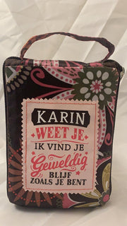 Shopper bag dames met leuke tekst KARIN WEET JE IK VIND JE GEWELDIG BLIJF ZOALS JE BENT winkeltasje Wordt geleverd in cellofaan met linten