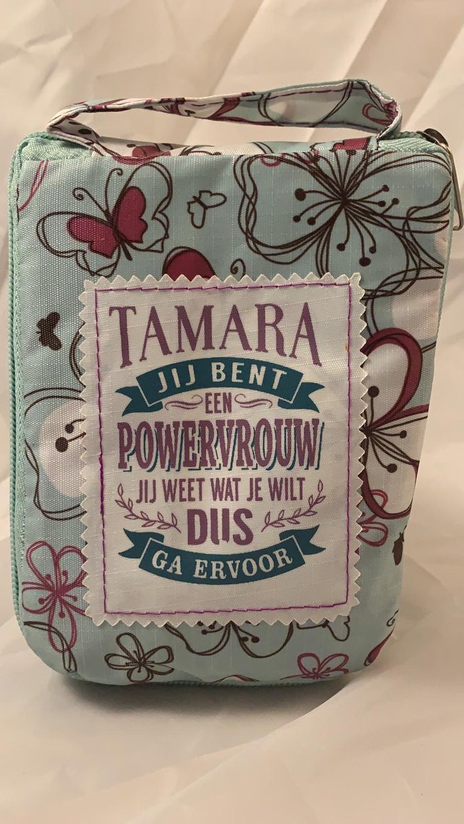 Shopper bag dames met leuke tekst TAMARA JIJ BENT EEN POWERVROUW JIJ WEET WAT JE WILT DUS GA ERVOOR winkeltasje Wordt geleverd in cellofaan met linten