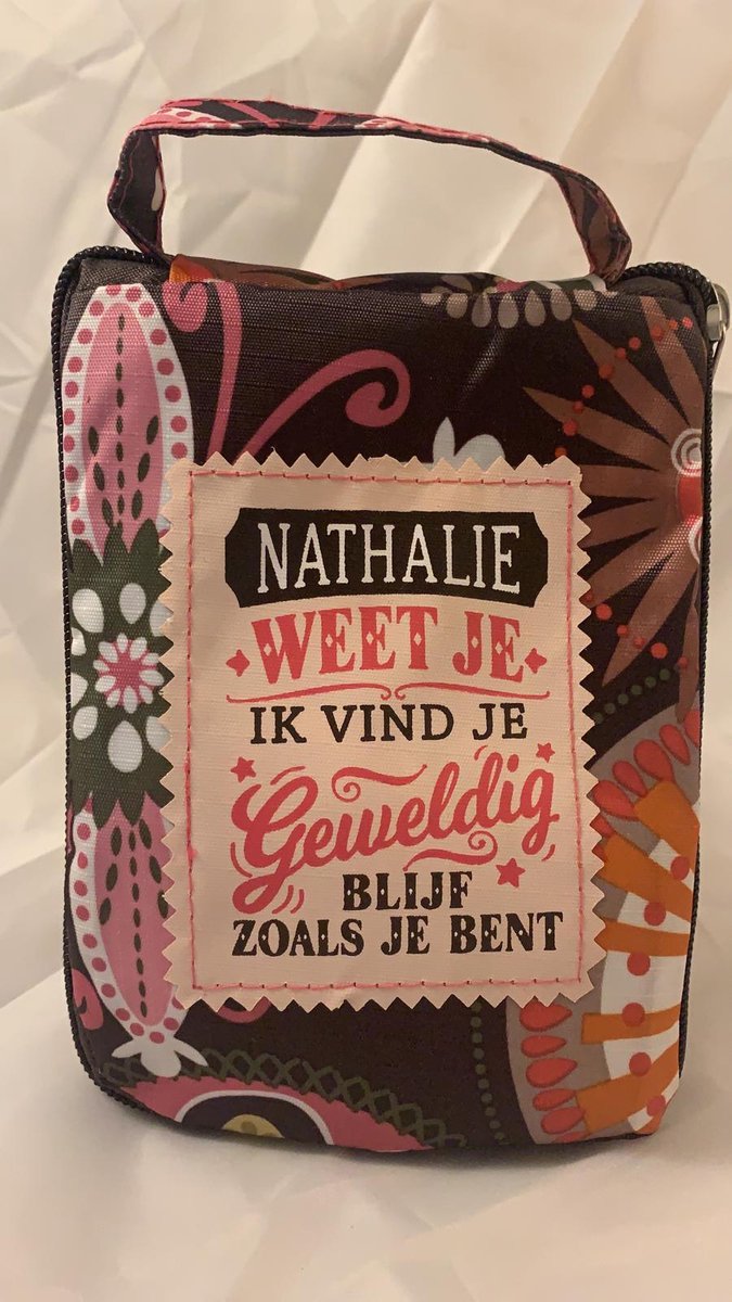 Shopper bag dames met leuke tekst NATHALIE WEET JE IK VIND JE GEWELDIG BLIJF ZOALS JE BENT winkeltasje Wordt geleverd in cellofaan met linten