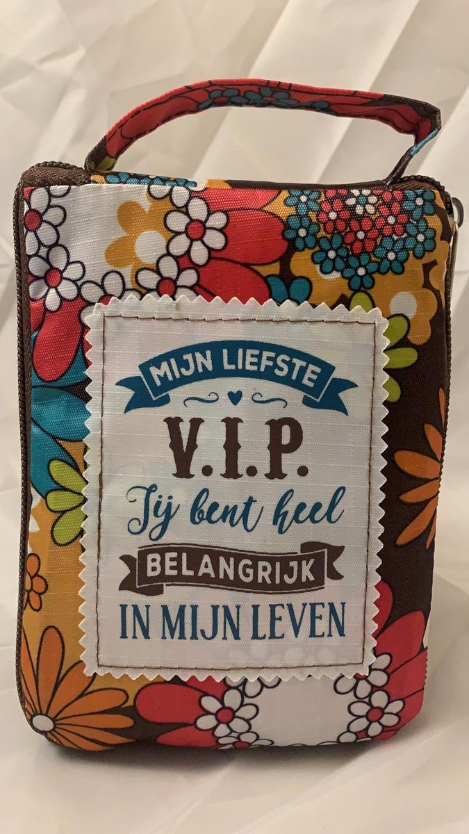 Shopper bag dames met leuke tekst MIJN LIEFSTE V.I.P. JIJ BENT HEEL BELANGRIJK IN MIJN LEVEN winkeltasje Wordt geleverd in cellofaan met linten