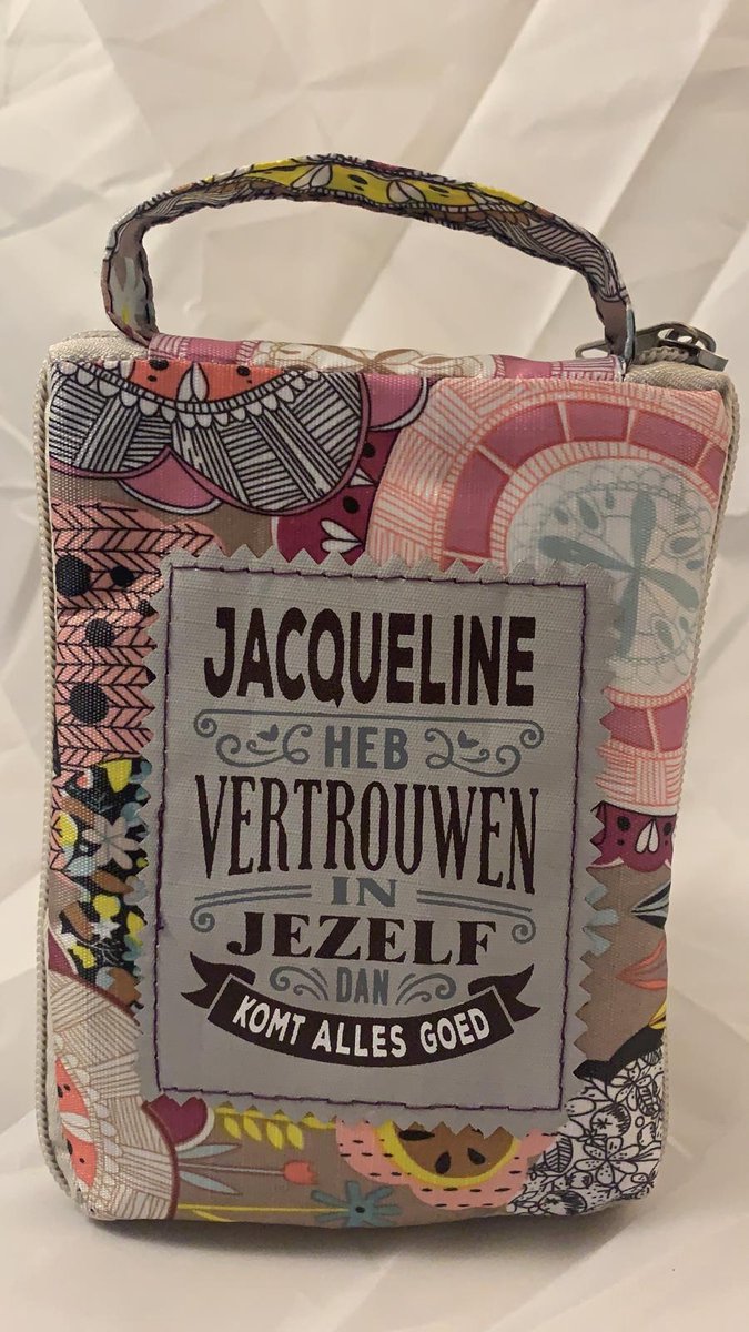 Shopper bag dames met leuke tekst JACQUELINE HEB VERTROUWEN IN JEZELF DAN KOMT ALLES GOED winkeltasje Wordt geleverd in cellofaan met linten