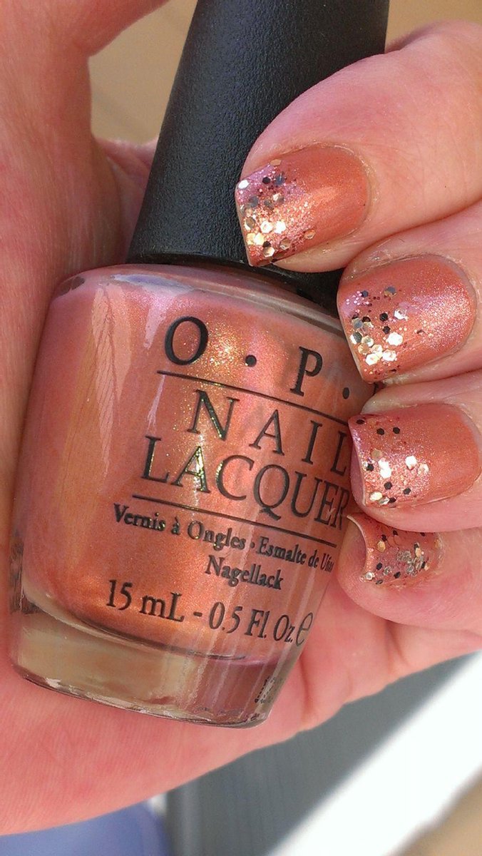 OPI Nagellack 15ml Hands Of My Kielbasa