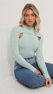 Isha x Nakd cut out top mint groen - XL
