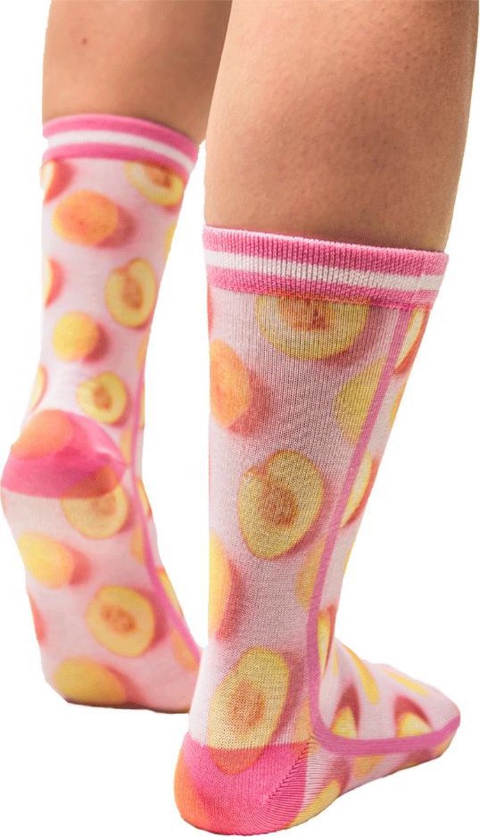 Sock My Feet - Grappige sokken dames - Maat 39-42 - Sock My Peach - Perzik sokken - Funny Socks - Vrolijke sokken - Leuke sokken - Fashion statement - Gekke sokken - Grappige cadeaus - Socks First.