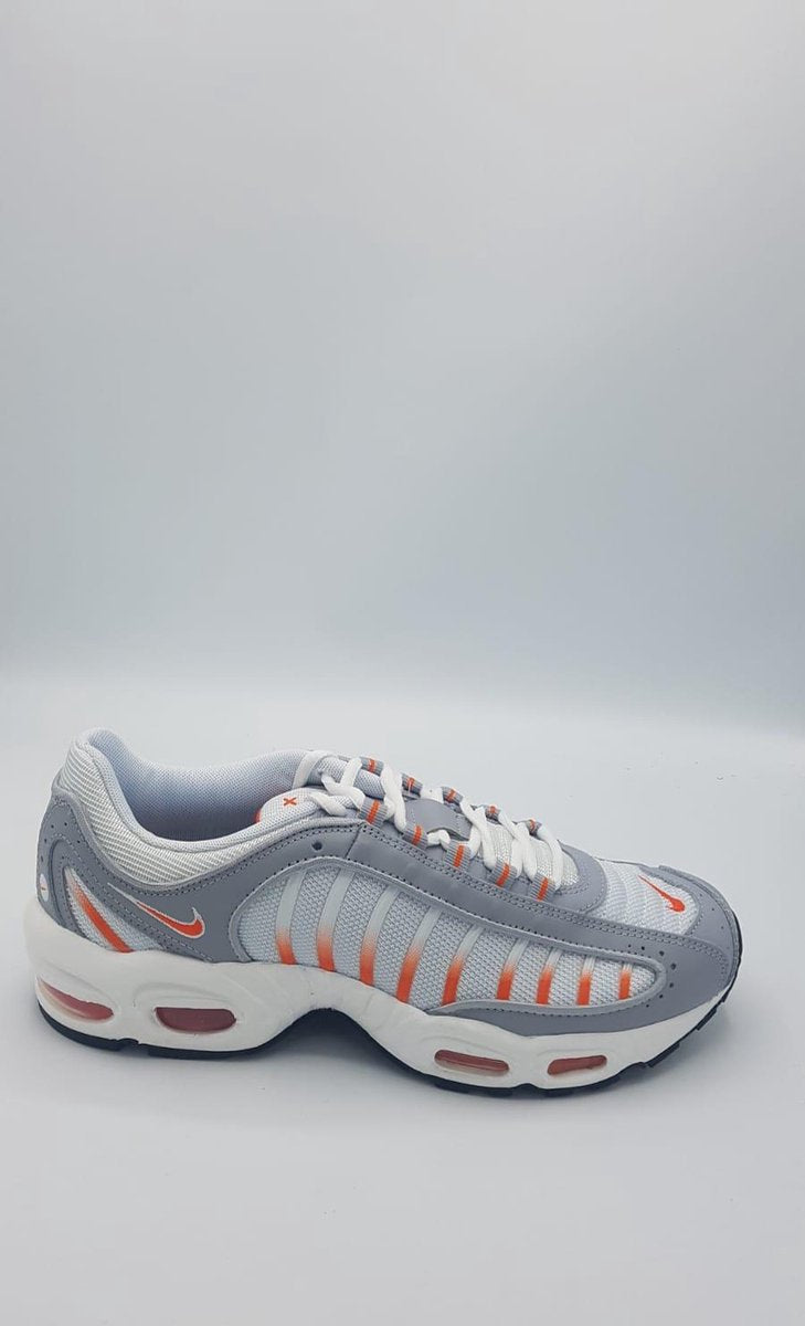 Air max tailwind iv maat 42