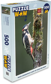 Puzzel 500 stukjes Grondspecht - Mooie grondspecht loopt op tegen een boom  - PuzzleWow heeft +100000 puzzels