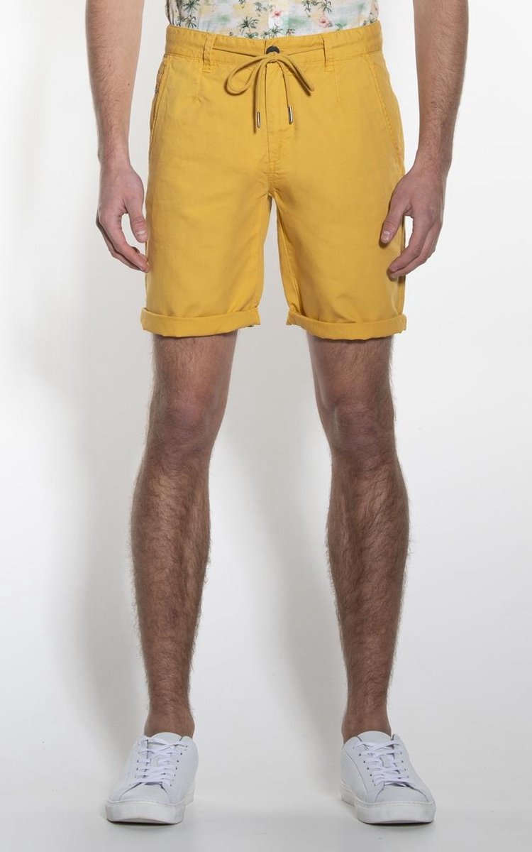 Victim Short Heren