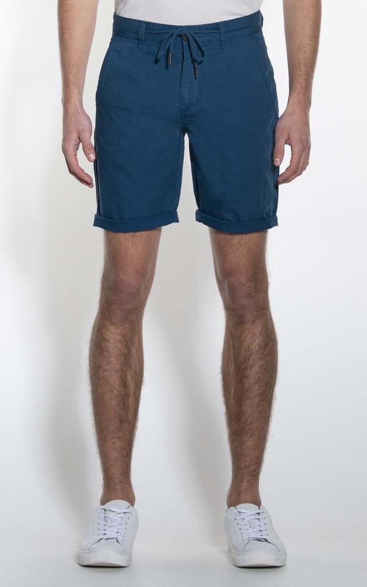 Victim Short Heren