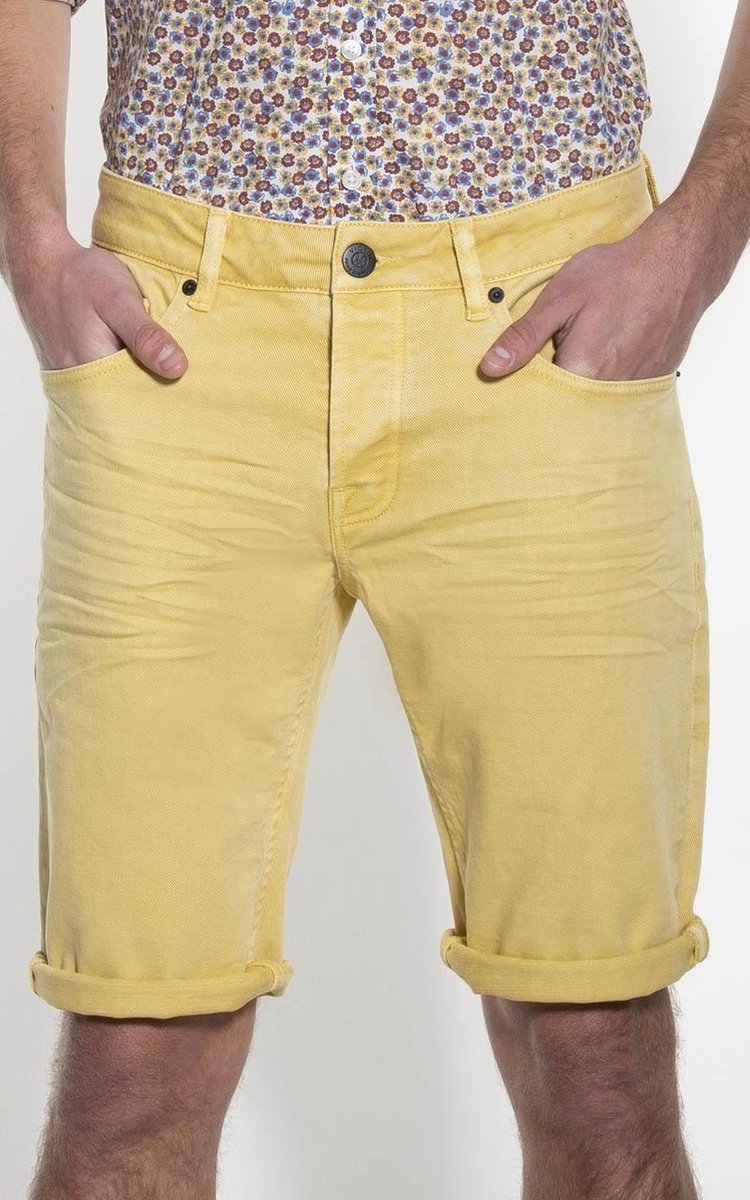 Victim Short Heren