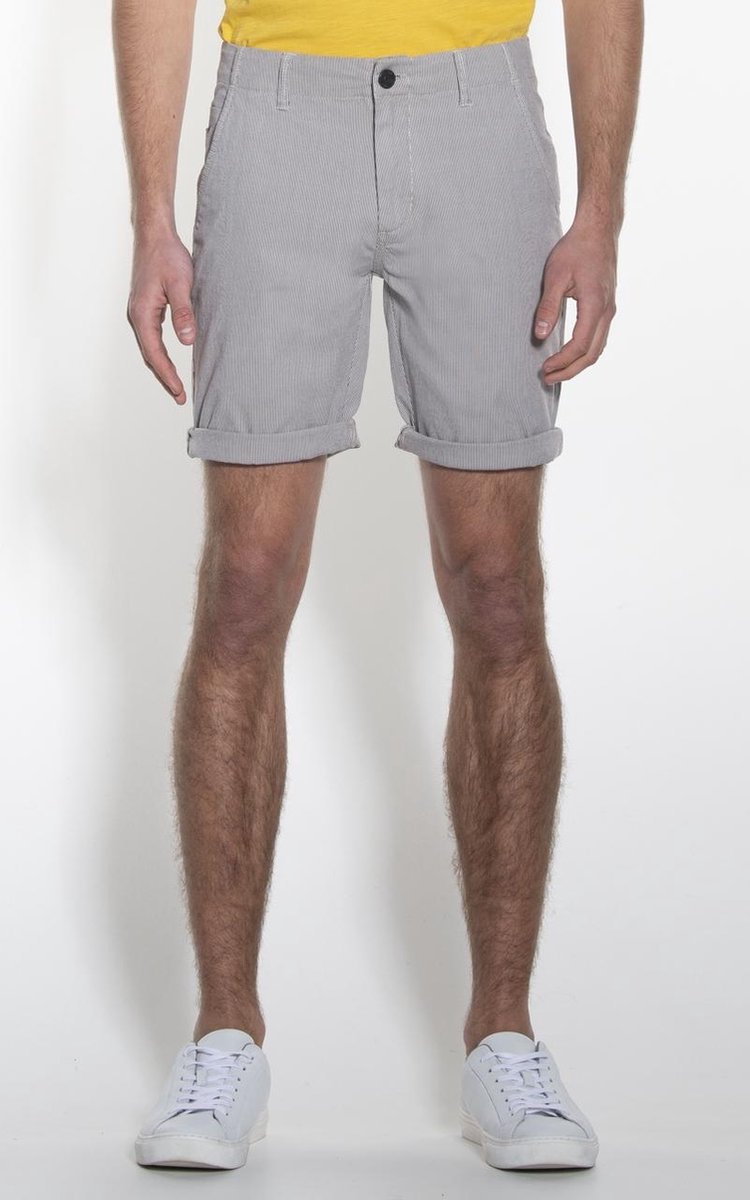 Victim Short Heren