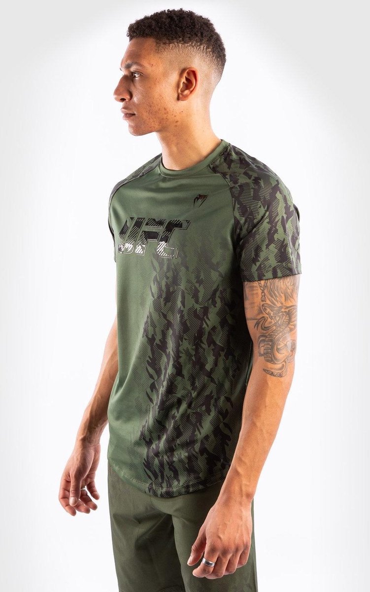 UFC Venum Authentic Fight Week Performance S/S T-shirt Kaki Kies uw maat: L