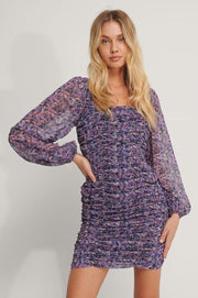 NA-KD Square Neck Gathered Chiffon Vrouwen Jurk - Blue Flower - Maat EU 34