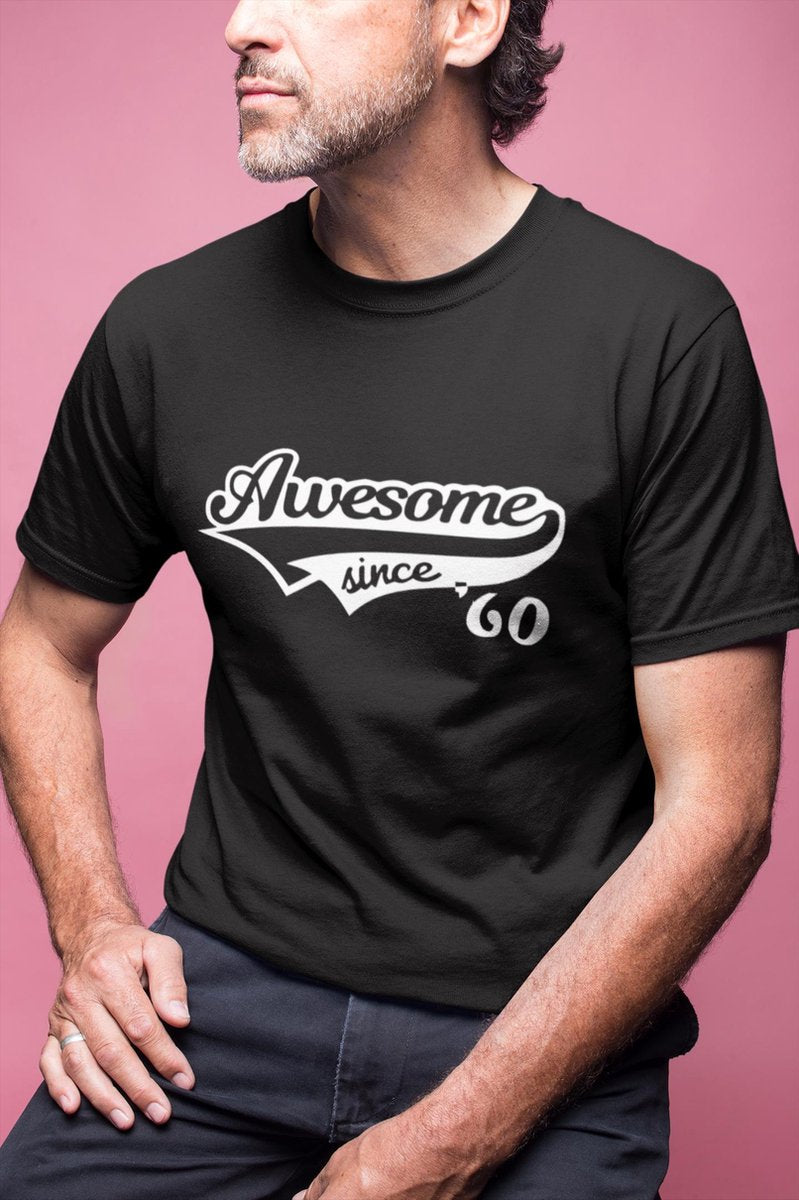 60 jaar t-shirt / Awesome since 1960 / kado tip / Heren / vrouwen / cadeau / verjaardag / MAAT L