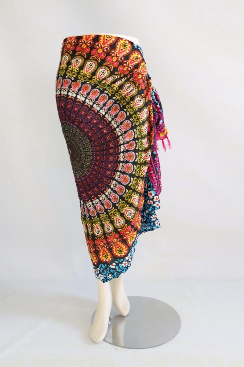Sarong 445 - Pareo - Saunadoek – Wikkeljurk - Mandala - Bont - Om Namaste