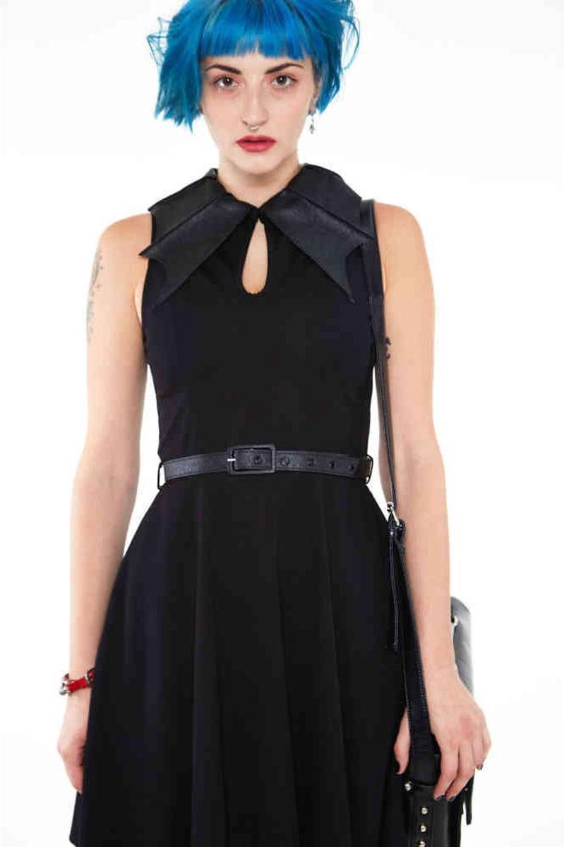 Jawbreaker Flare jurk -M- Bat collar knit Zwart