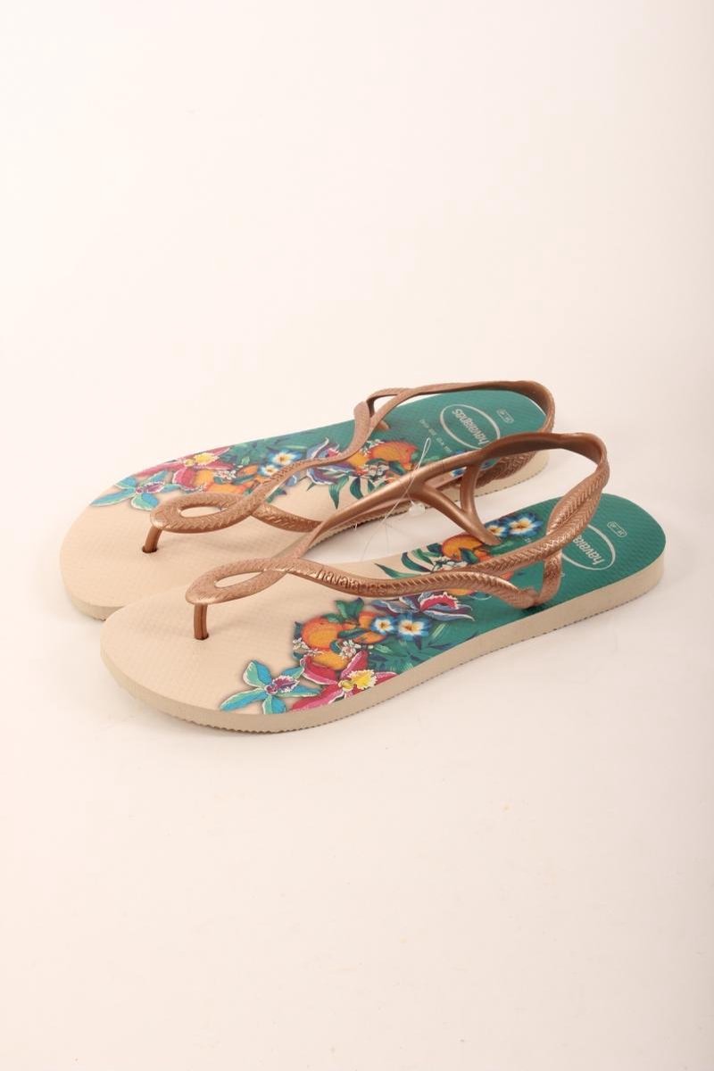 Havaianas slippers