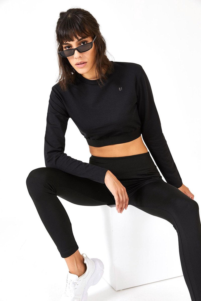 cúpla Women's Activewear Crop Sweatshirt Sportswear for Training Gym Running Yoga with Elastic Band