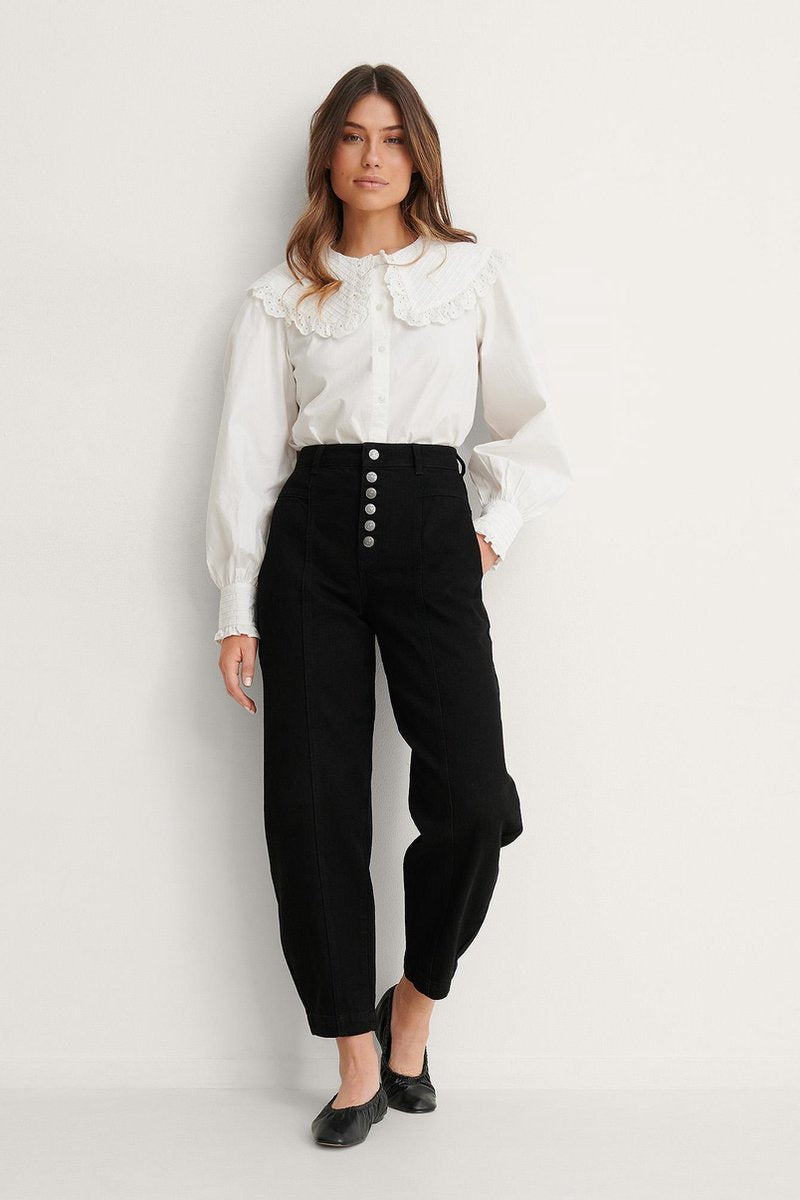 NA-KD Wide Collar Cotton Anglaise Vrouwen Blouse - White - Maat EU 36