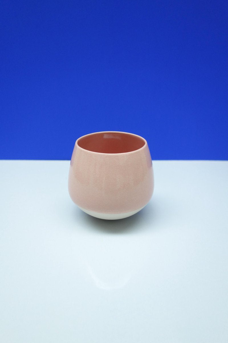 Handgemaakt keramiek Studio Daphne zuilhof balance mok roze