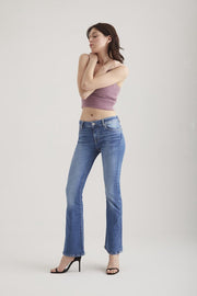 Laura medium blue flare  maat 30 lengte 32