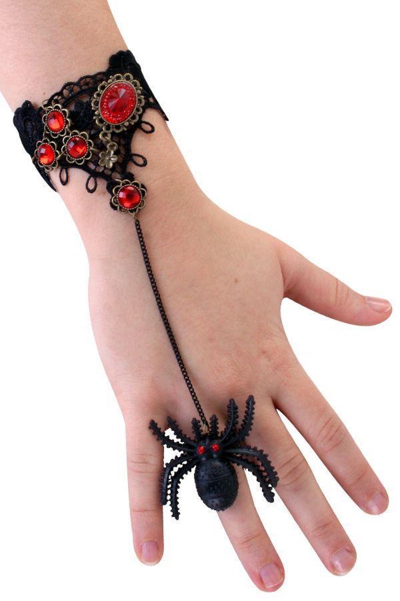 Armband kant met rode steen en spin op ring