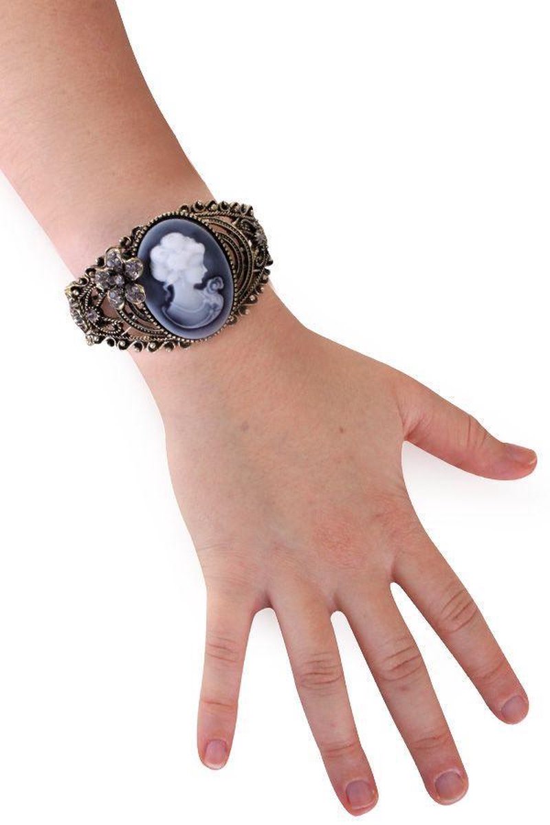 Armband brocante stijl met camee