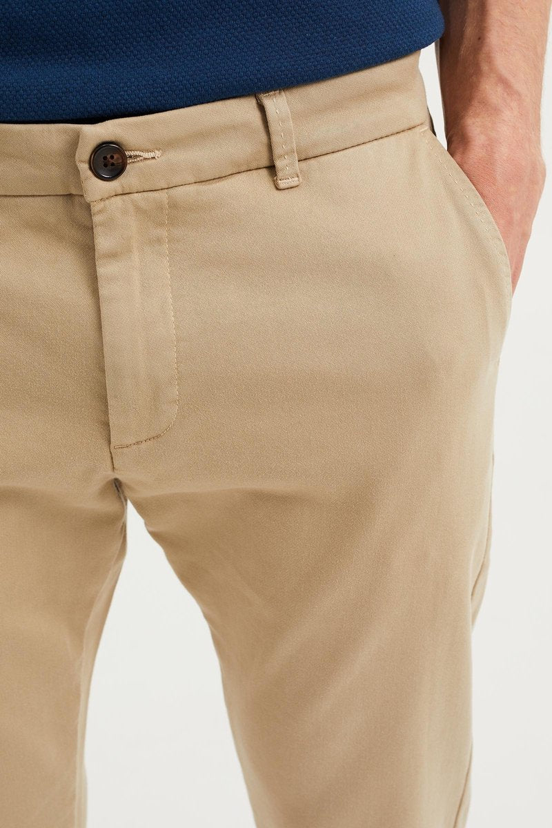 WE Fashion Heren Hybrids slim fit chino van jogkwaliteit