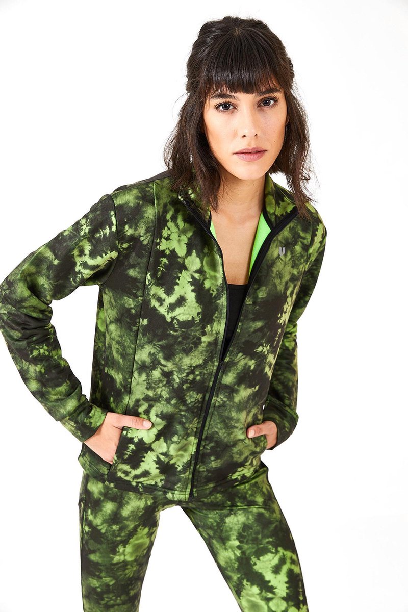 cúpla Women's Activewear Zip Jacket Fashionable Sportswear for Training Gym Running with Pockets