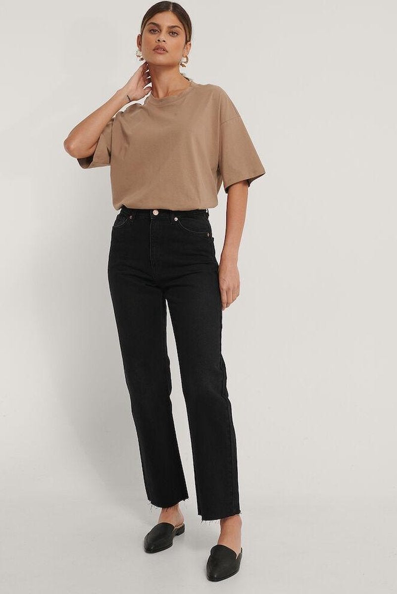 NA-KD Straight High Waist Raw Hem Vrouwen Jeans - Washed Black - Maat EU 36