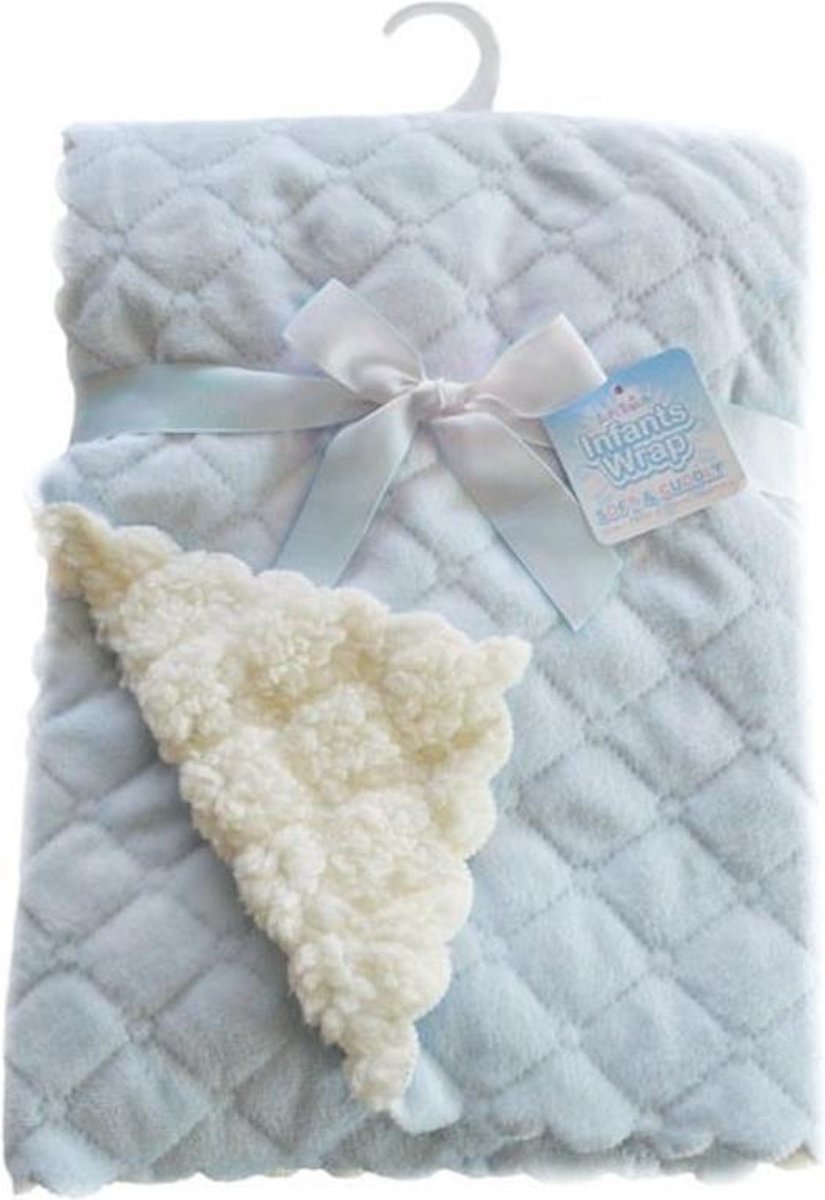 Soft Touch Wikkeldeken Deluxe Embossed Mink 76 X 102 Cm Lichtblauw