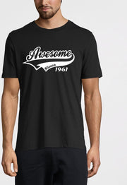 Awesome Since 1961 Maat L - Verjaardag Birthday Kado Cadeau voor hem en haar man vrouw Vintage T-Shirt Shirt Kleding Zwart 2.0