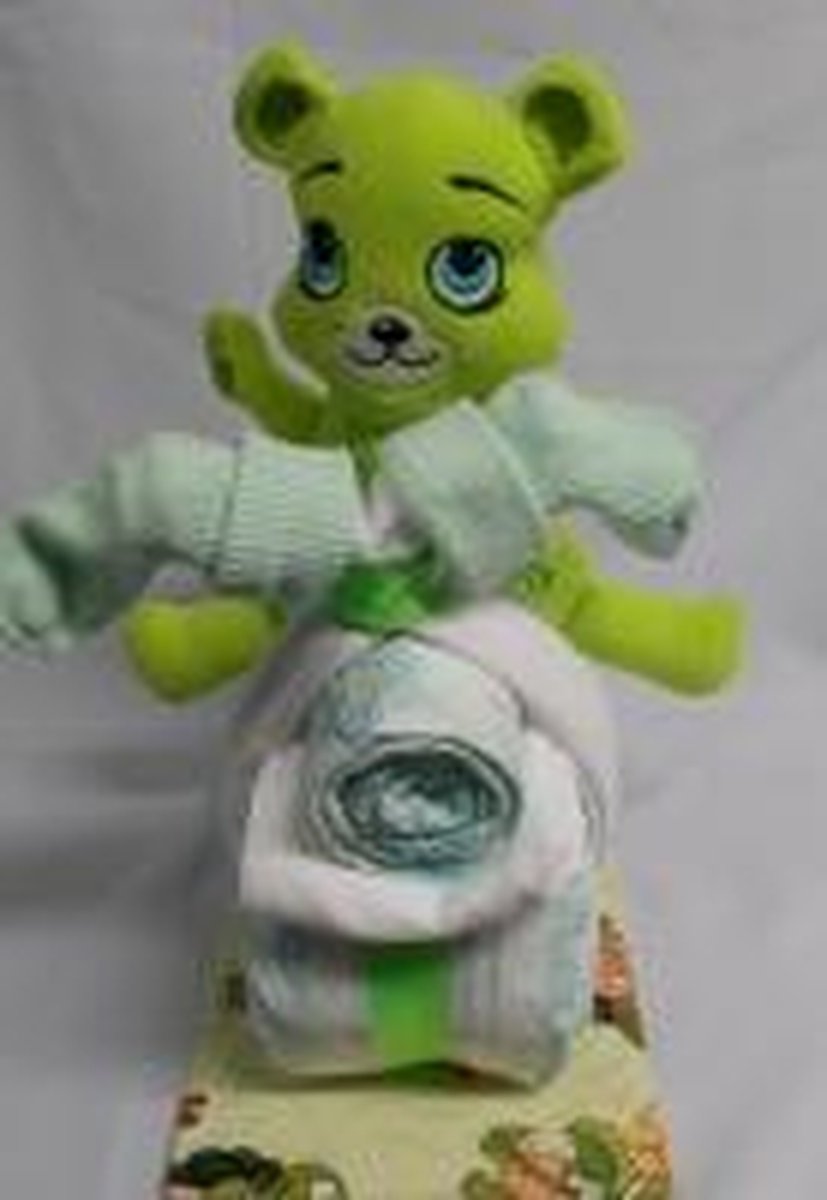 luiertaart /pampertaart Brommer klein beertje groen