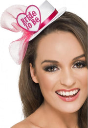 Bride To Be hoedje met speld