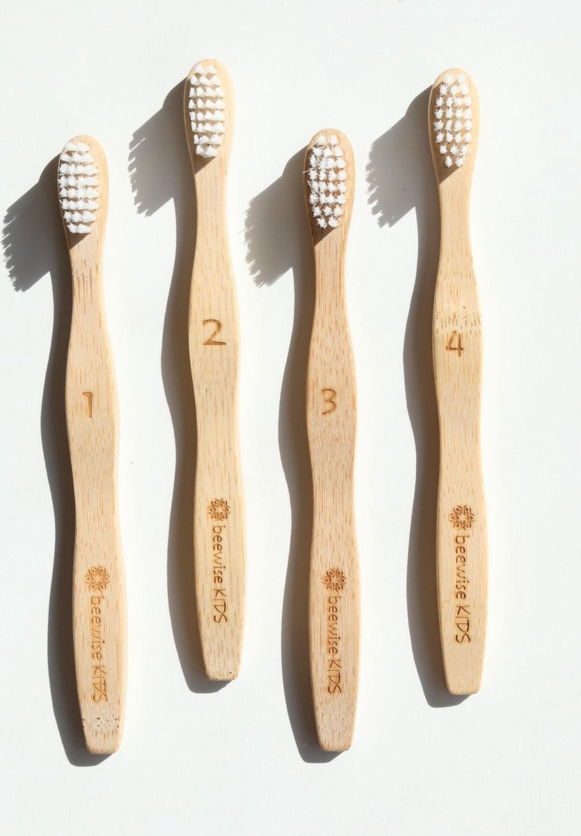 Bamboe Tandenborstel voor kinderen | Set van 4 stucks | 100% natuurlijk en vegan | Biologisch afbreekbaar | BPA-vrij | Naturel tandenborstel | Bamboo Toothbrush | 4 x Kids