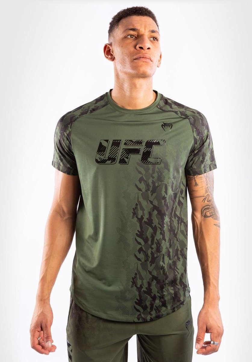 UFC Venum Authentic Fight Week Performance S/S T-shirt Kaki Kies uw maat: XXL