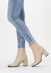 Notre-V 03-313 Enkellaarsjes - Enkelboots - Dames - Beige - Maat 40