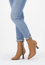 Notre-V 8739 Enkellaarsjes - Enkelboots - Dames - Camel - Maat 38