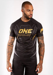 Venum X ONE FC Dry Tech T-shirt Zwart Goud maat M