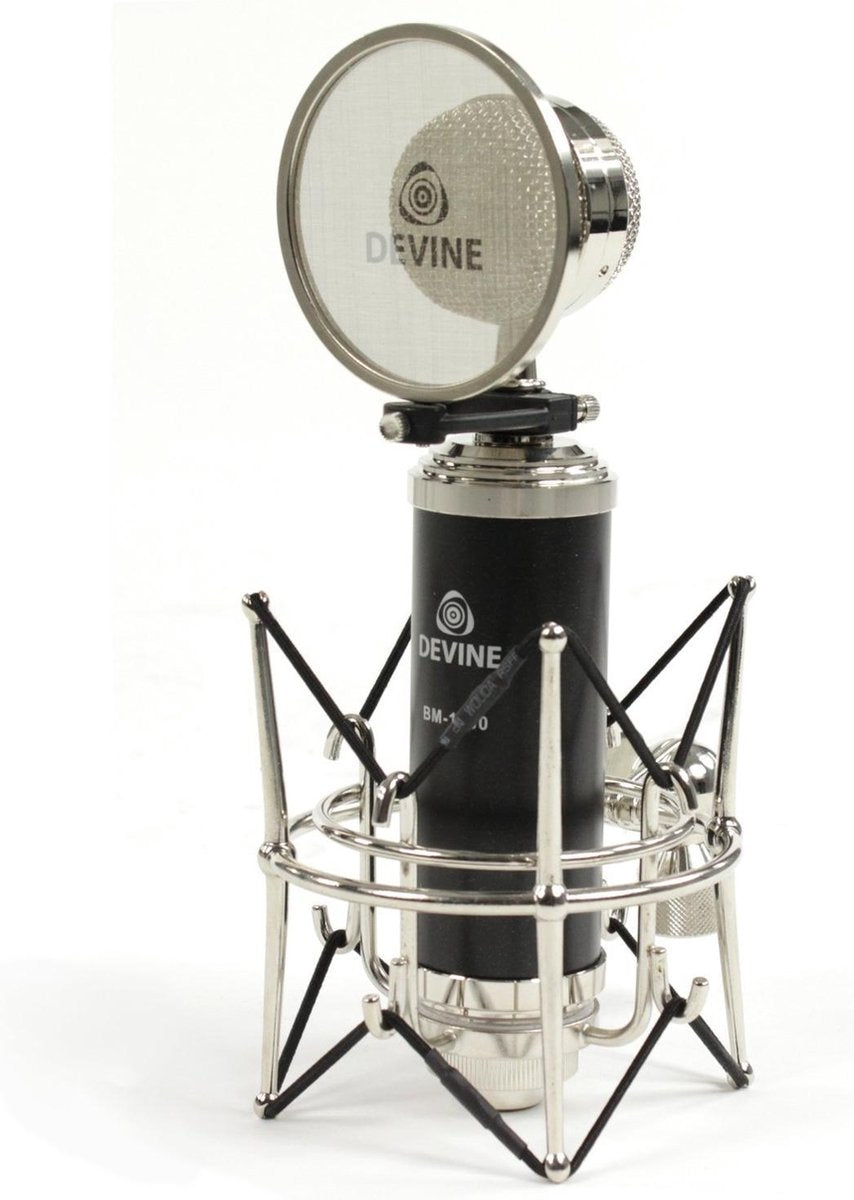 De Devine BM-1000 is een bijzonder vormgegeven studiomicrofoon. Hij is zowel dynamisch als in condensator-modus te gebruiken. Deze microfoon wordt geleverd met shockmount