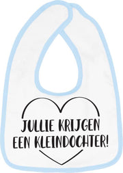 Hospitrix Slabbetje met Tekst "Jullie Krijgen een Kleindochter!" Blauw - Cadeau Zwangerschap - Baby Kwijldoek - Kwijllap - Morslap - Bavette